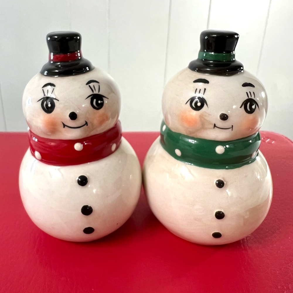 “New” Christmas Johanna Parker Snowman Salt and Pepper Shakers